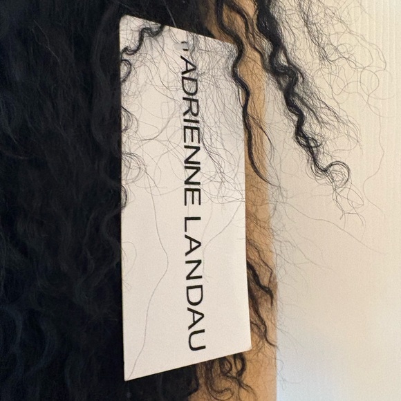 ⭐️HP! Adrienne Landau Cropped Mongolian Fur Vest in Black. Size L. Brand new! - Picture 3 of 7